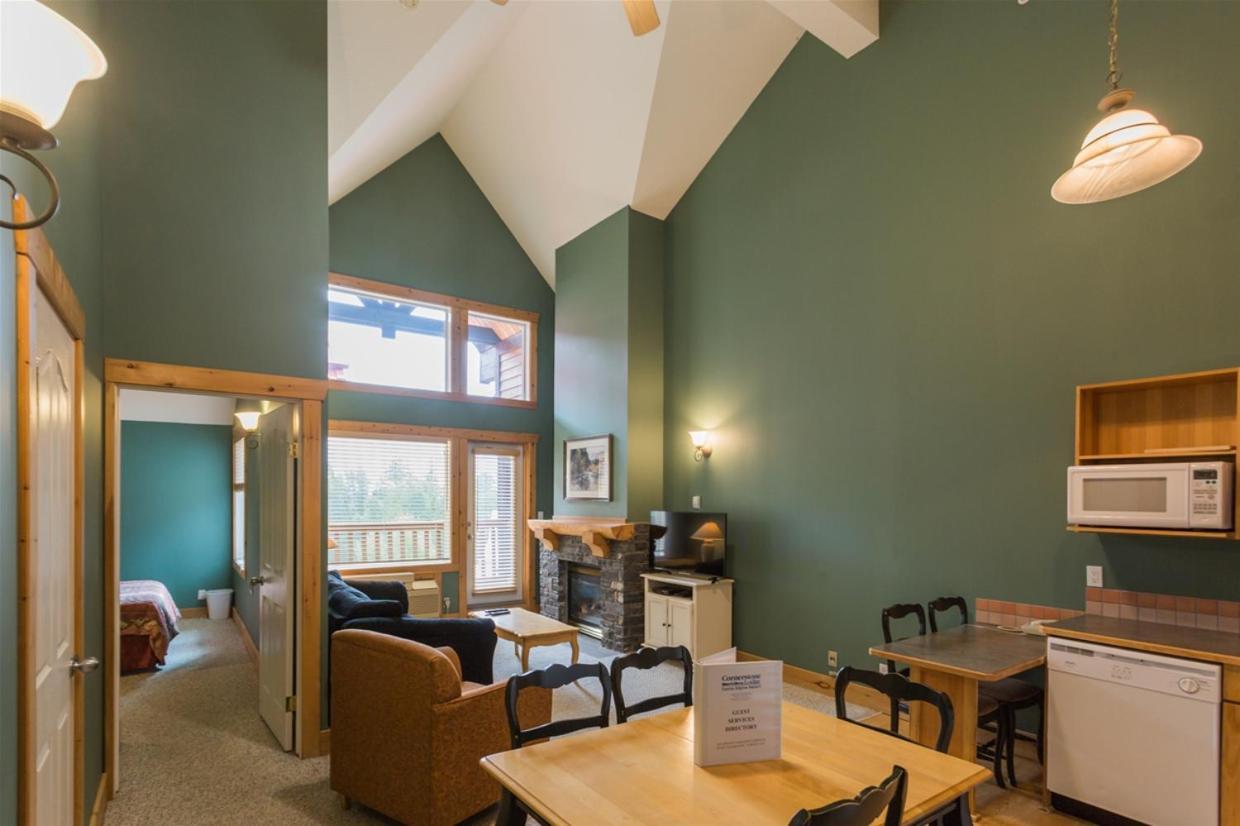 Cornerstone Lodge By Park Vacation Management Fernie Exterior photo