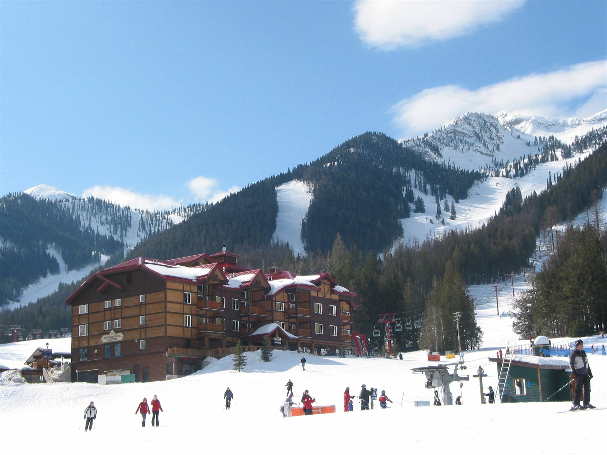 Cornerstone Lodge By Park Vacation Management Fernie Exterior photo