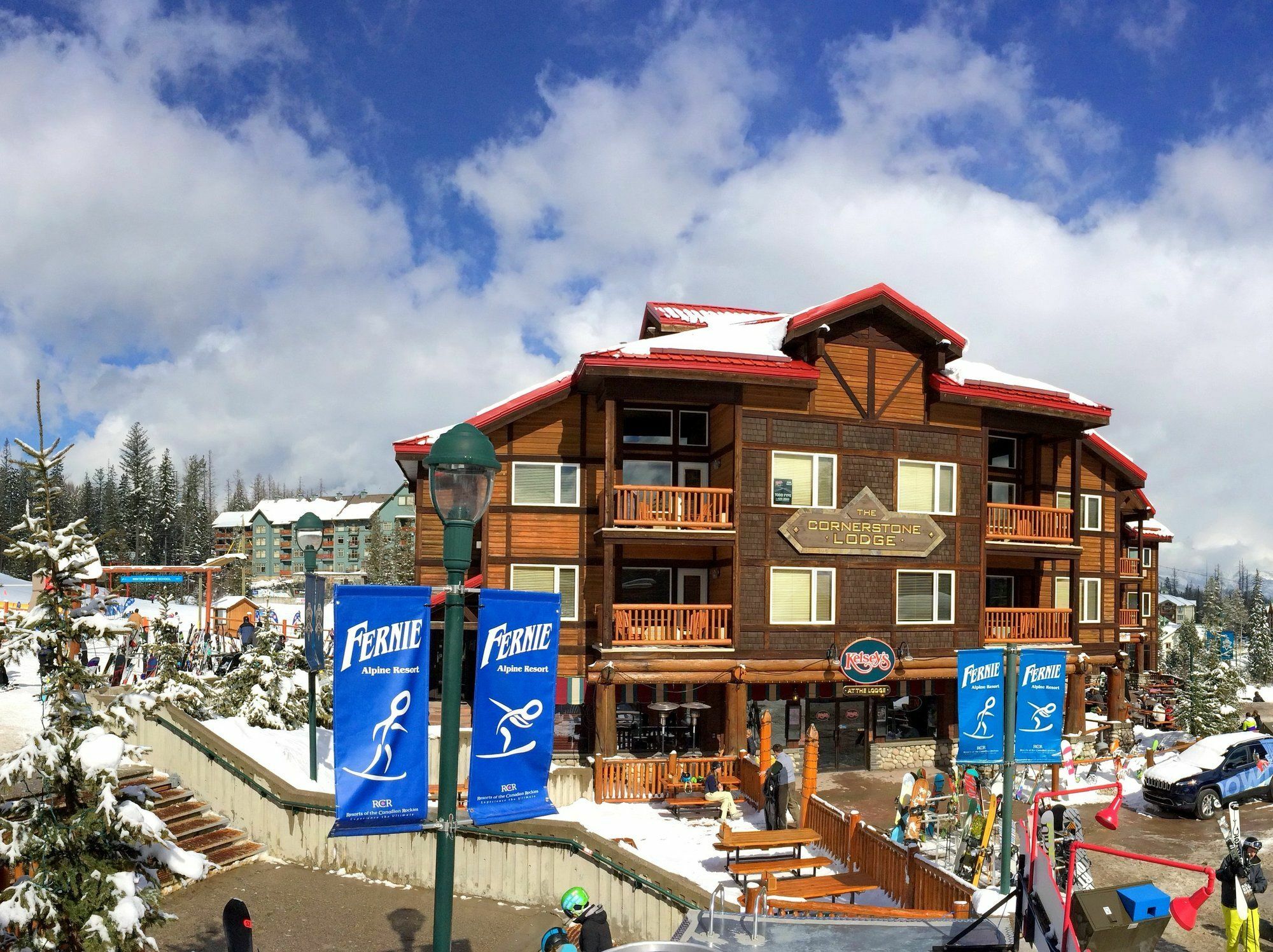 Cornerstone Lodge By Park Vacation Management Fernie Exterior photo